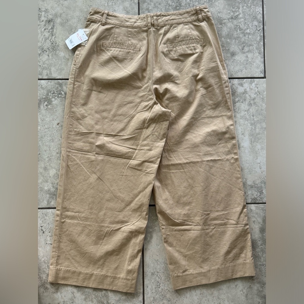 NWT Lucky Brand Pleated Wide Leg Crop Pants in Tan - size 12 - Picture 2 of 5